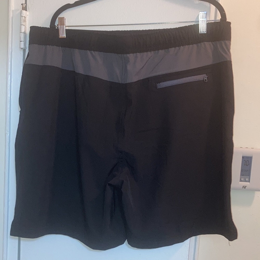 NWOT black Speedo swim trunks XXL - Picture 4 of 7